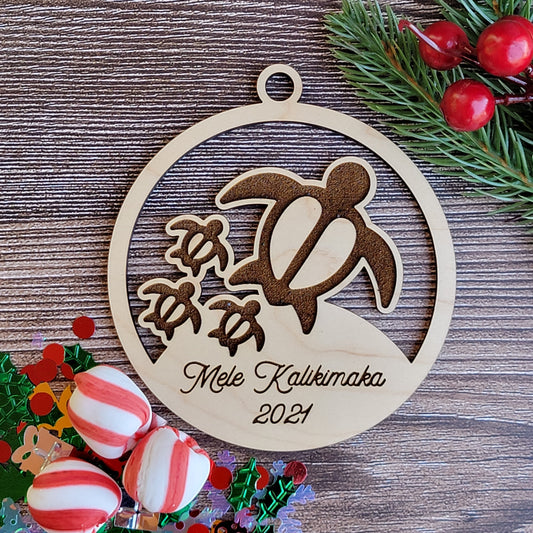 Mele Kalikimaka 2021 Honu, Hawaiian Turtle Ornament in Maple