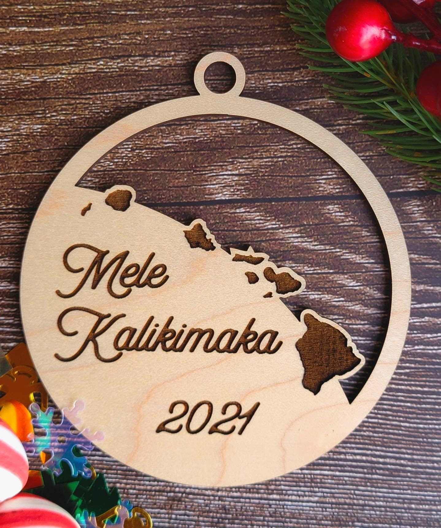 Mele Kalikimaka Custom Year Hawaiian Islands Ornament in Maple